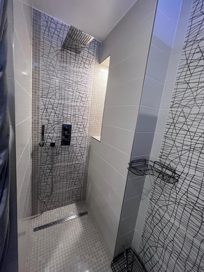 Omarais Guest House Paris Exterior foto